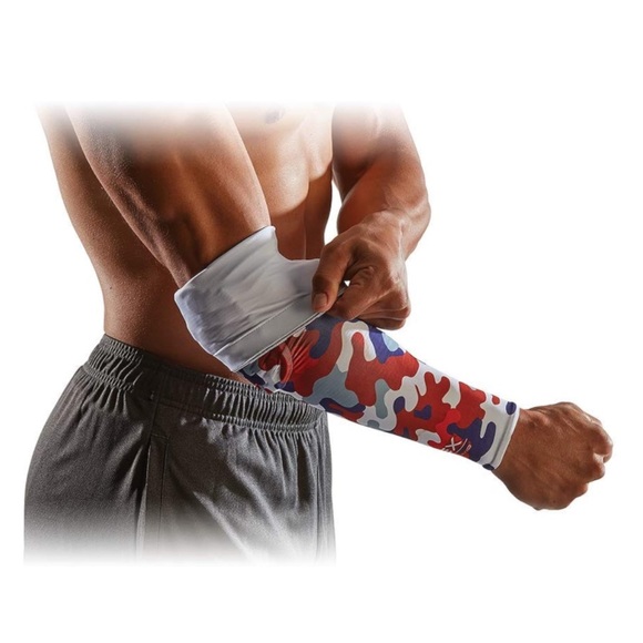 McDavid HEX® Reversible Shooter Arm Sleeve Medium NEW - Picture 2 of 7